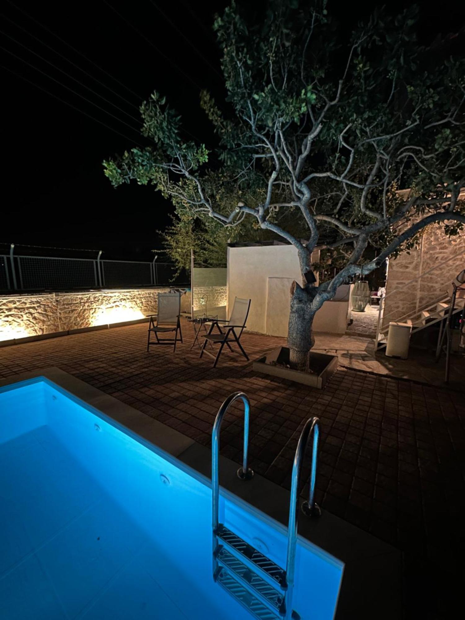 KhloiSolmar Aegina With Private Pool - Jacuzziアパートメント エクステリア 写真